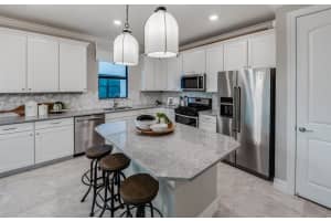 2864  Primrose Place   Lot 187, Oakland Park, FL 33309 Sold 11/15/23