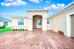 844 Bent Creek Drive Fort Pierce, FL 34947 Sold 06/08/23