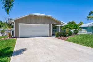 6483 Se Lockerby Place Hobe Sound, FL 33455 Sold 06/09/23