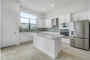 187 Se Via Tirso Port Saint Lucie, FL 34952 Sold 06/29/23