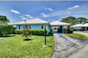 4 Slash Pine Drive, Boynton Beach, FL 33436 Sold 12/01/23