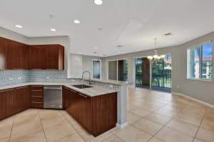 3055 Nw 126th Avenue 215 Sunrise, FL 33323 Sold 07/17/23