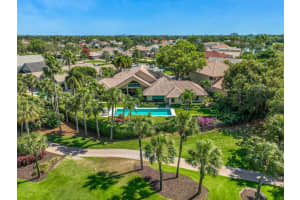 13853  Rivoli Court, Palm Beach Gardens, FL 33410 Sold 11/16/23