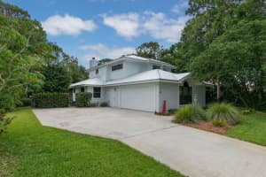 5032 SW Landing Creek Drive, Palm City, FL 34990 Sold 07/21/23
