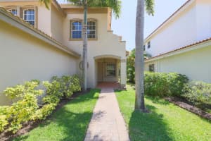 10298 Gentlewood Forest Drive Boynton Beach, FL 33473 Sold 07/14/23