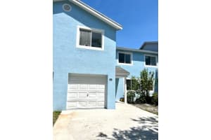 65  Fairway Lane, Royal Palm Beach, FL 33411 Sold 10/10/23