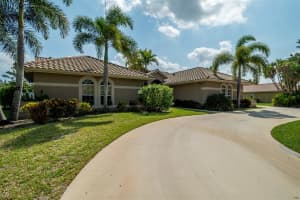 8572 Wendy Lane E, West Palm Beach, FL 33411 Sold 10/31/23