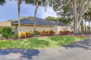 5223 SE Club Way, Stuart, FL 34997 Sold 08/11/23