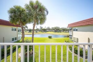 97 Spring Lake Drive 204 Vero Beach, FL 32962 Sold 06/14/23