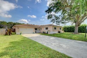 7149 Oakmont Drive Lake Worth, FL 33467 Sold 06/20/23