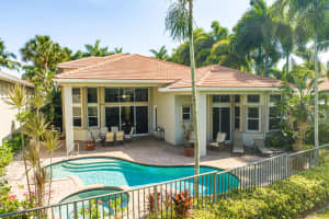 8011  Valhalla Drive, Delray Beach, FL 33446 Sold 02/26/24