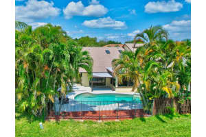 377 Sw 29th Avenue, Delray Beach, Fl 33445 Delray Beach, FL 33445 Sold 06/08/23
