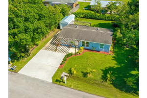 927 SW 37th Street, Palm City, FL 34990 Sold 06/27/23