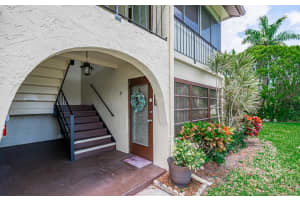 3486  La Palmas Court   D-1, Greenacres, FL 33463 Sold 08/16/23