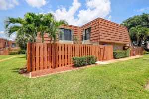 3003 San Clara Drive 3-b Delray Beach, FL 33445 Sold 06/26/23