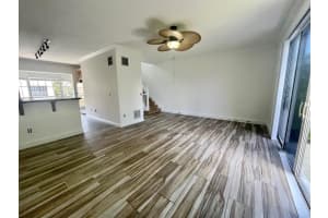 1685  42nd Square   103, Vero Beach, FL 32960 Sold 07/25/23