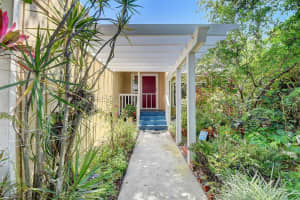 390 Nw 35th Lane Boca Raton, FL 33431 Sold 07/05/23