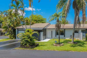 4 Mahoris Dr, Royal Palm Beach, FL 33411, Sold 06/02/23