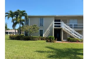 309 Circle Drive S 205 Boynton Beach, FL 33435 Sold 06/30/23