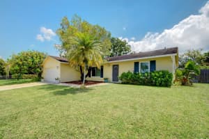 206 Dove Circle Royal Palm Beach, FL 33411 Sold 06/16/23