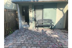 3 NE Crossings Circle   A, Boynton Beach, FL 33435 Sold 01/31/24