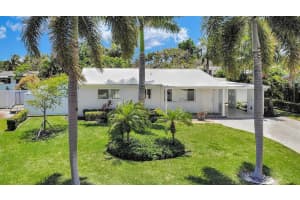 430 NE 25th Terrace, Boca Raton, FL 33431 Sold 10/27/23