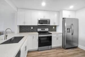 3  Royal Palm Way    504, Boca Raton, FL 33432 Sold 08/15/23