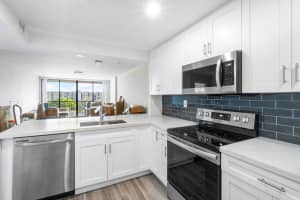 3  Royal Palm Way    504, Boca Raton, FL 33432 Sold 08/15/23