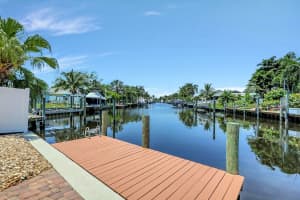 490 SW Beachway Avenue, Palm City, FL 34990 Sold 09/27/23