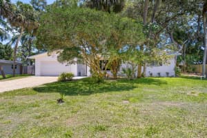 3070  10th Court, Vero Beach, FL 32960 Sold 08/11/23