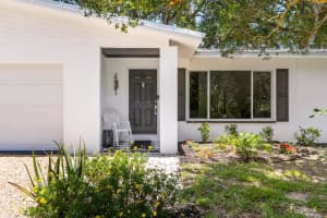 3070  10th Court, Vero Beach, FL 32960 Sold 08/11/23