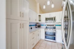 4561 Discovery Lane 15, West Palm Beach, FL 33417 Sold 12/29/23