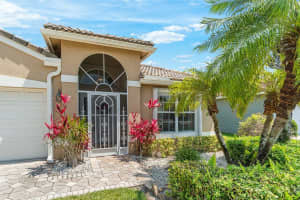 8069 Palm Gate Drive Boynton Beach, FL 33436 Sold 06/15/23