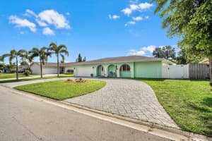 135  Meadowlark Drive, Royal Palm Beach, FL 33411 Sold 06/28/23