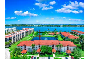 102 Half Moon Circle C2 Hypoluxo, FL 33462 Sold 06/28/23