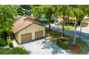 5288 Gate Lake Road 5288 Tamarac, FL 33319 Sold 07/07/23