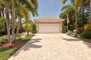 656 NW Stanford Lane, Port Saint Lucie, FL 34983 Sold 08/31/23