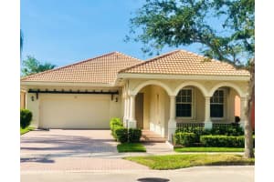153 Via Rosina Jupiter, FL 33458 Sold 06/30/23