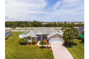 5745  Riverboat Circle  SW, Vero Beach, FL 32968 Sold 08/28/23