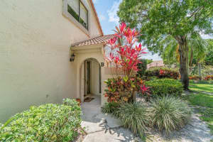 5560  Coach House Circle   B, Boca Raton, FL 33486 Sold 07/06/23
