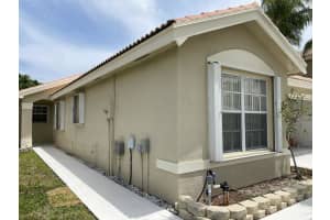7042  Chesapeake Circle, Boynton Beach, FL 33436 Sold 07/26/23