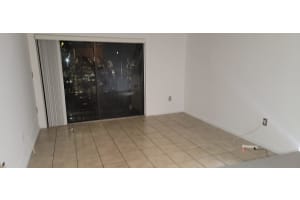 7210 Nw 179th Street 202, Hialeah