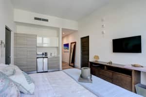 777 N Ocean Drive S604 Hollywood, FL 33019 Sold 07/18/23
