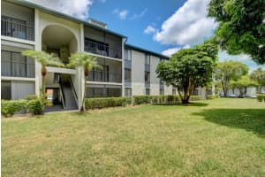 1008  Green Pine Blvd    F2, West Palm Beach, FL 33409 Sold 09/01/23