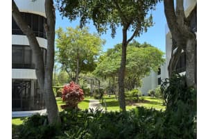 1420  Sheridan Street   27h Hollywood, FL 33020 Sold 06/21/23