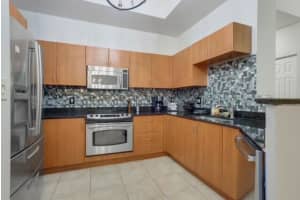 802 W Windward Way  S 416, Lantana, FL 33462 Sold 08/01/23