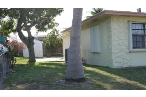 1461  Cochran Drive, Lake Worth Beach, FL 33461 Sold 07/20/23