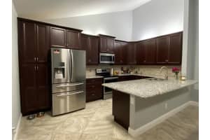 902  Timberlane Circle   9b, Greenacres, FL 33463 Sold 09/15/23