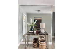 300 E Circle, Jupiter, FL 33458 Sold 10/23/23