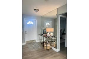 300 E Circle, Jupiter, FL 33458 Sold 10/23/23